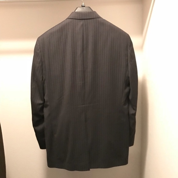 Daniel Cremieux Navy Pinstripe Suite - Picture 2 of 2